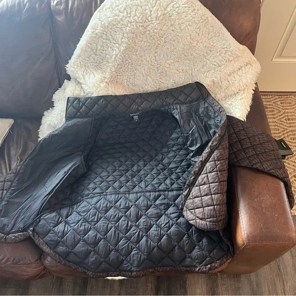 Athleta Black and Brown Quilted Puffer Jacket - Picture 2 of 3